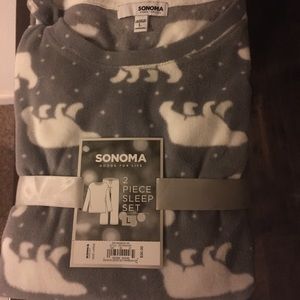 Pajama Set with Polar Bear print.